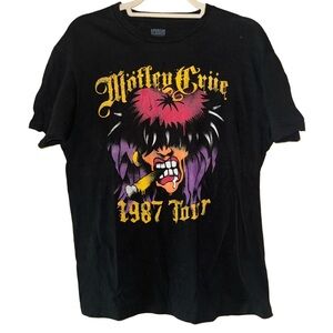Life Clothing Co. - Mötley Crüe 1987 Tour Vibrant  Graphic Tee